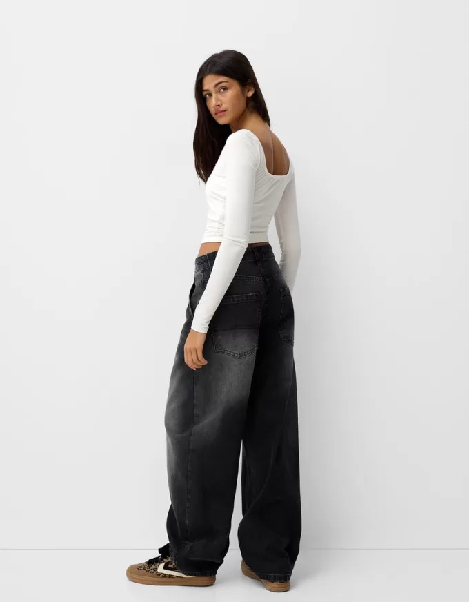 Square neckline long sleeve T-shirt Square neckline long sleeve T-shirt