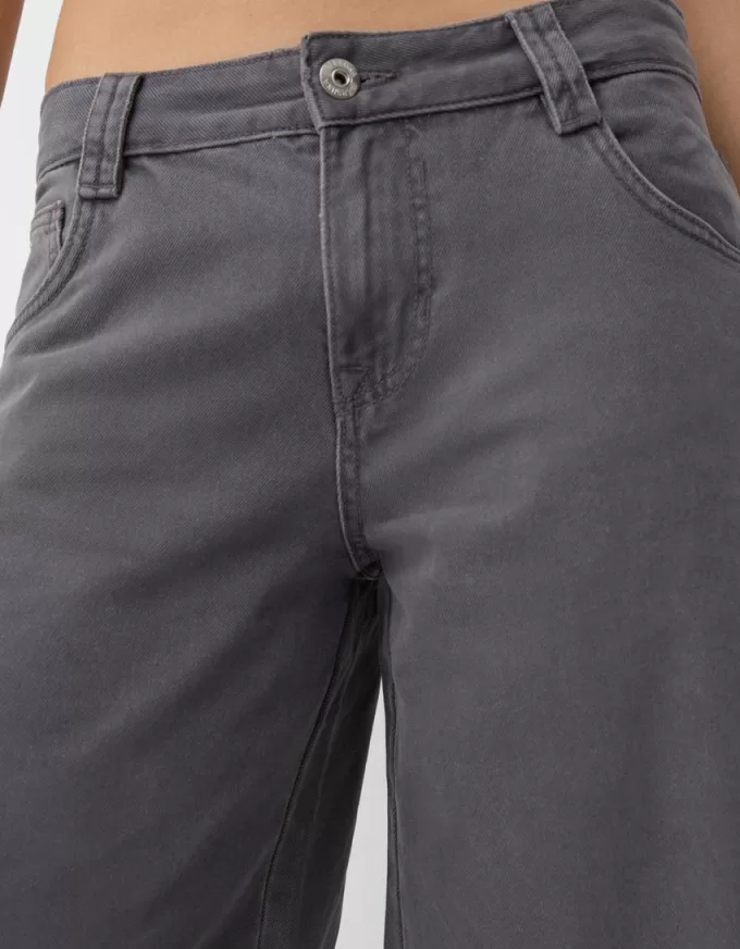 Straight fit twill printed pants Straight fit twill printed pants