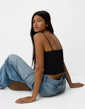 Strappy top with a bow detail