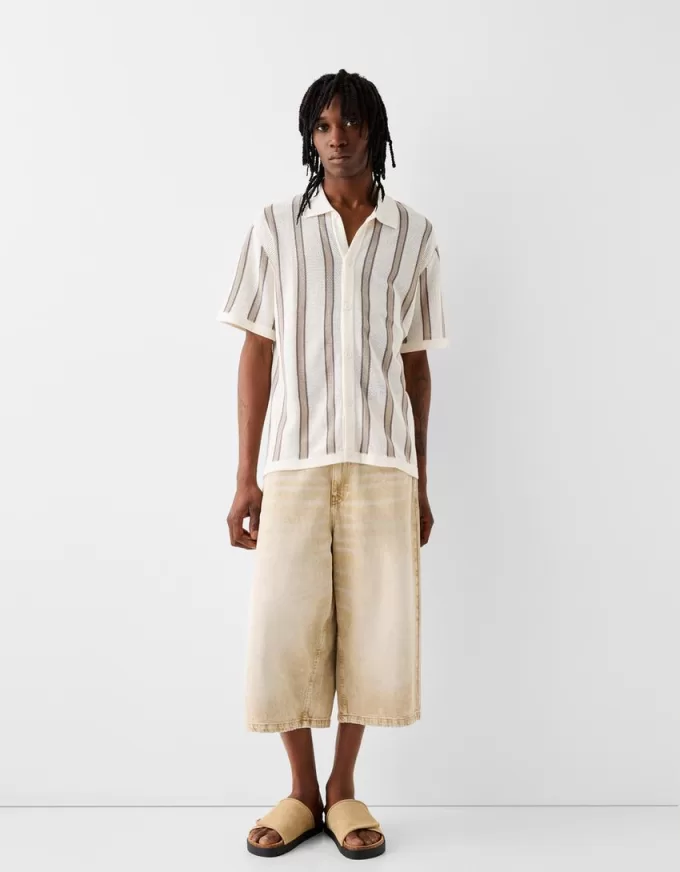 Striped textured short sleeve shirt