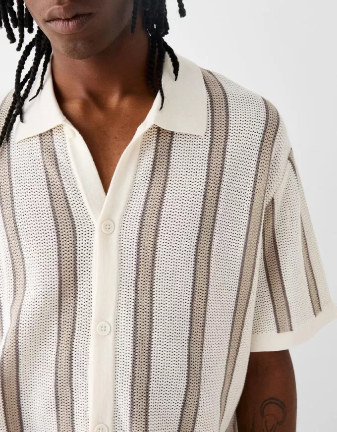 Striped textured short sleeve shirt