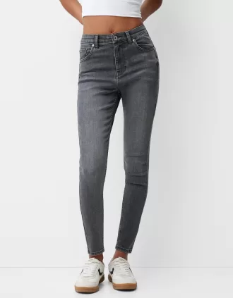 Super high-rise skinny jeans