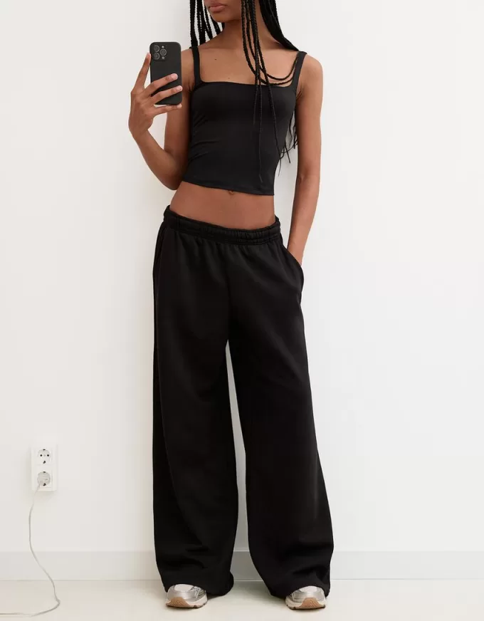 Super wide-leg plush pants Super wide-leg plush pants