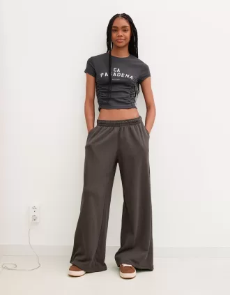 Super wide-leg plush pants
