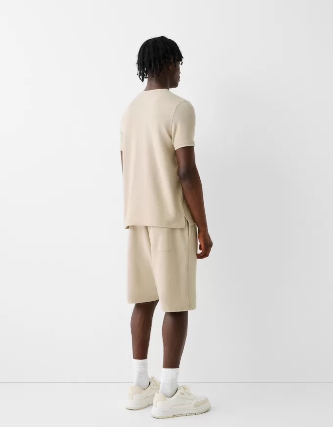 Textured short sleeve T-shirt