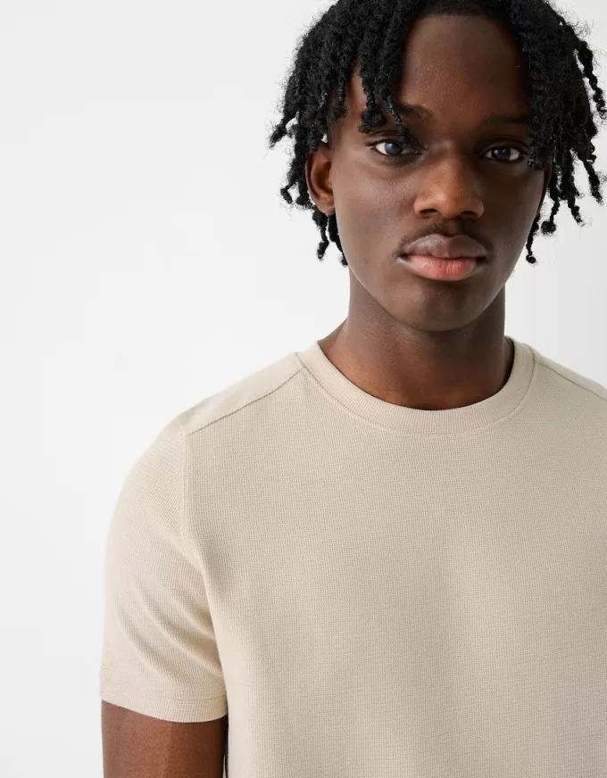 Textured short sleeve T-shirt