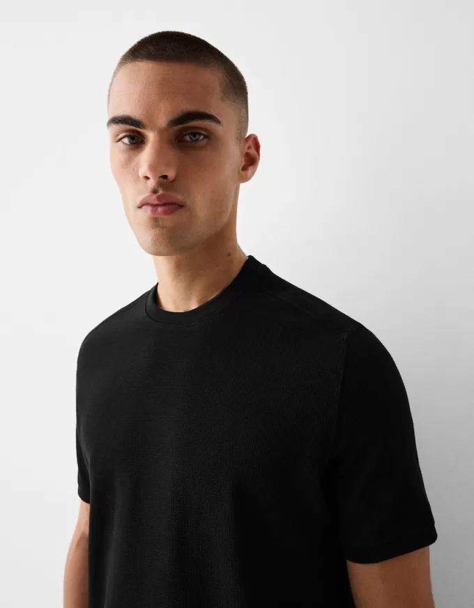 Textured short sleeve T-shirt Textured short sleeve T-shirt