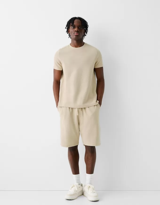 Textured short sleeve T-shirt