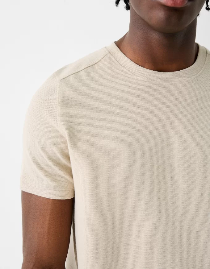 Textured short sleeve T-shirt