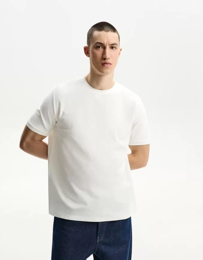 Textured short sleeve T-shirt Textured short sleeve T-shirt