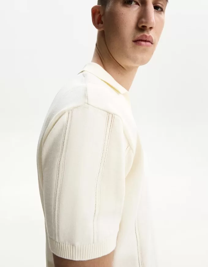 Textured short sleeve polo shirt