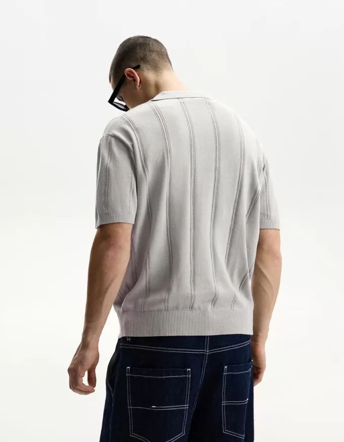 Textured short sleeve polo shirt Textured short sleeve polo shirt