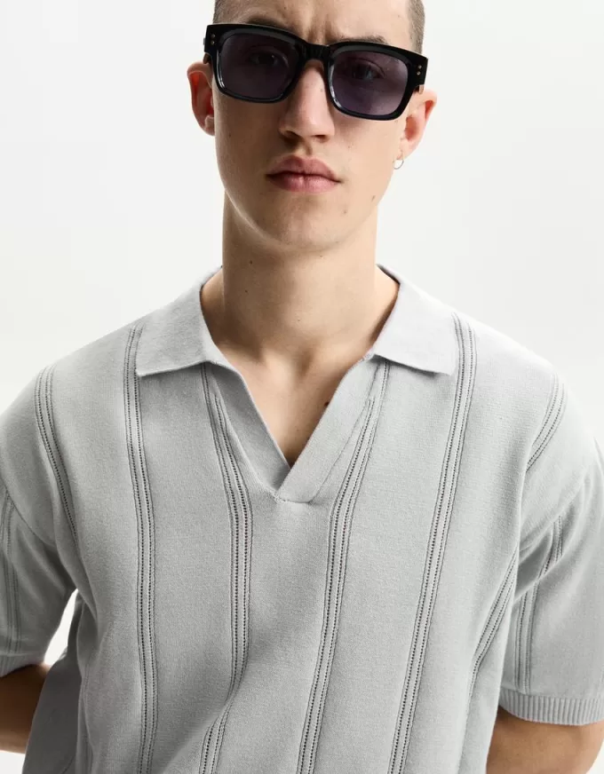 Textured short sleeve polo shirt Textured short sleeve polo shirt