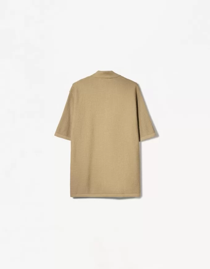 Textured short sleeve shirt