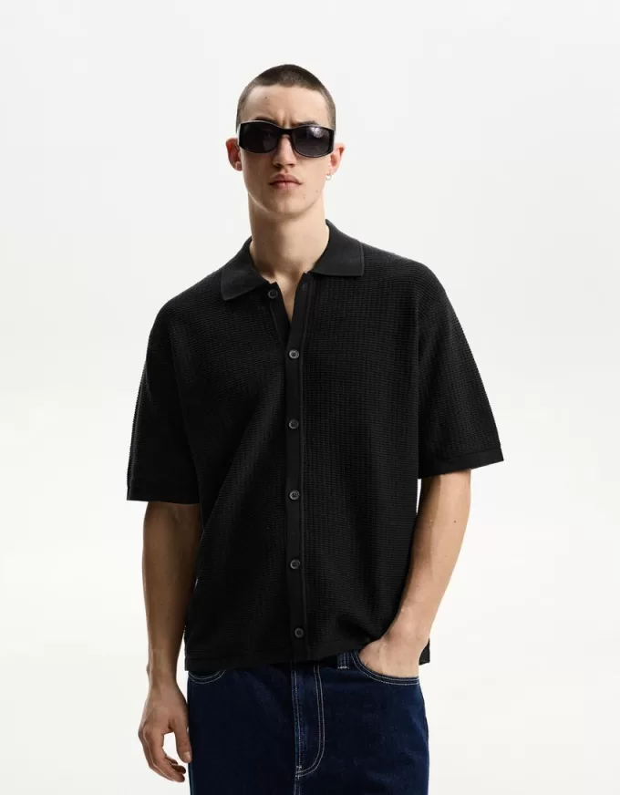 Textured short sleeve shirt Textured short sleeve shirt