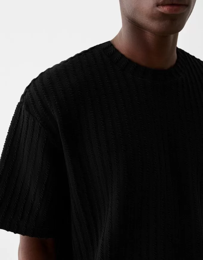 Textured striped short sleeve T-shirt Textured striped short sleeve T-shirt