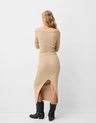 V-neck off-the-shoulder sweater