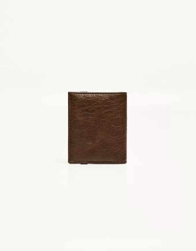 Wallet with elastic closure Wallet with elastic closure