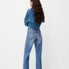 Wide-leg ’90s jeans Wide-leg ’90s jeans