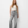 Wide-leg ’90s jeans Wide-leg ’90s jeans