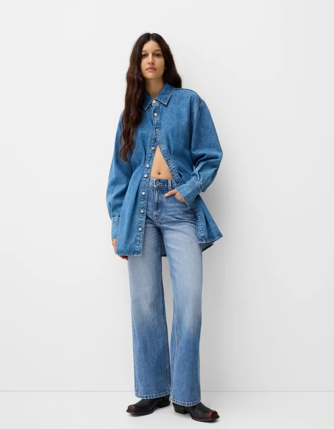 Wide-leg ’90s jeans Wide-leg ’90s jeans