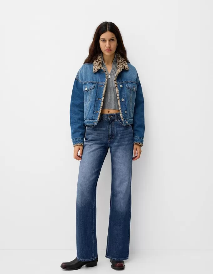 Wide-leg ’90s jeans Wide-leg ’90s jeans