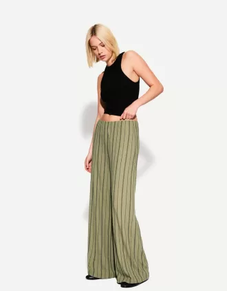 Wide leg pants 9 330x423 - Wide-leg pants