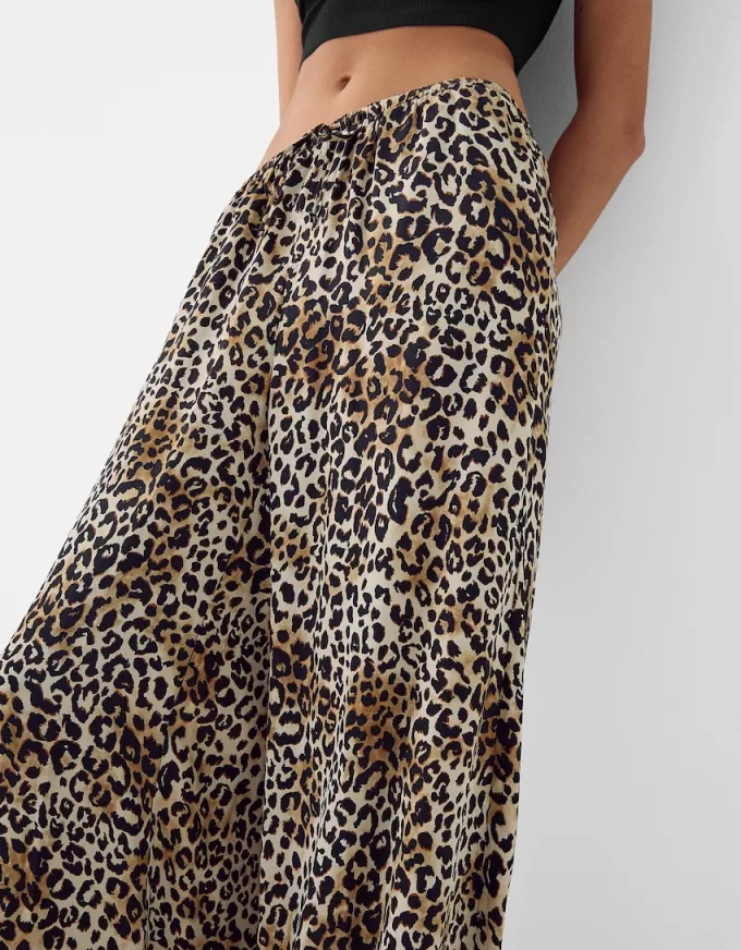 Wide-leg sateen animal print pants Wide-leg sateen animal print pants