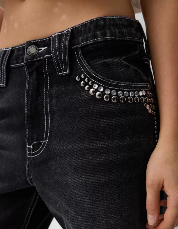 Wide-leg studded ‘90s jeans Wide-leg studded ‘90s jeans