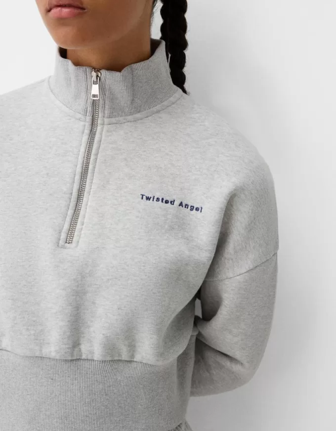 Zipped sweatshirt with embroidery Zipped sweatshirt with embroidery